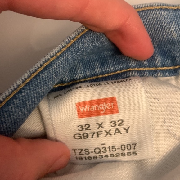 wrangler light blue jeans - Picture 3 of 3
